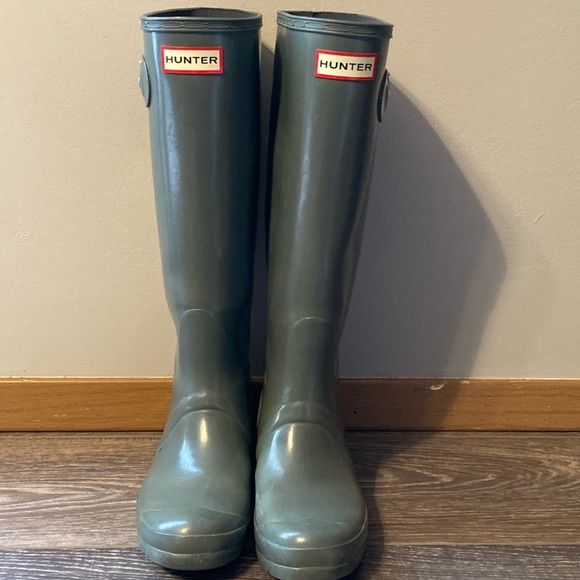Hunter Shoes - Gray Hunter Rain boots!